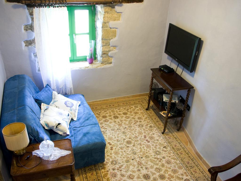 Casetta Melon Motovun Szoba fotó
